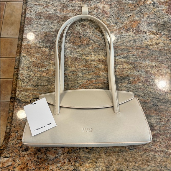 Freja Handbags - FREJA NEW YORK
Caroline Bag Oat